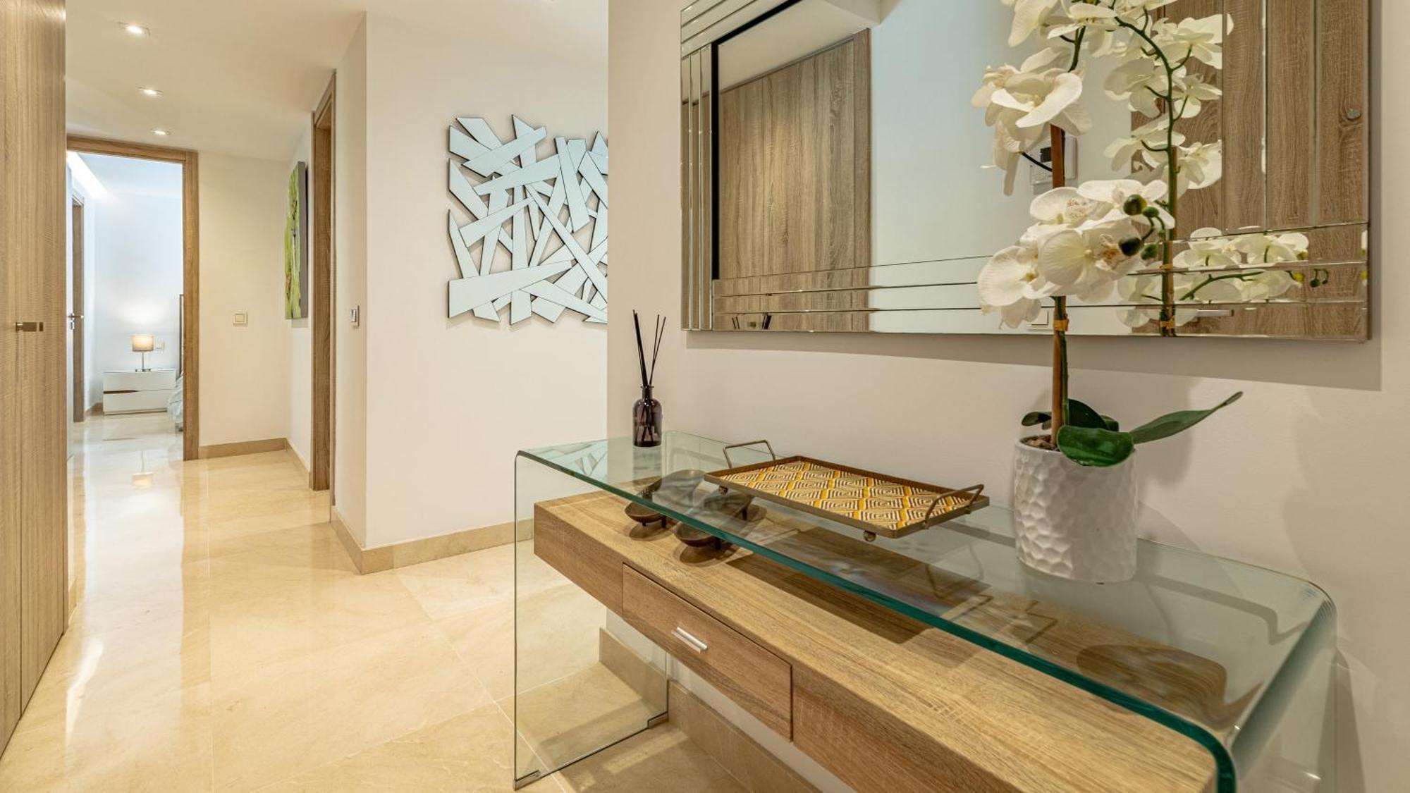Vacation I Royal Banus Apartment, Swimming-pool, Minutes From The Marina, The And Luxury Shopping