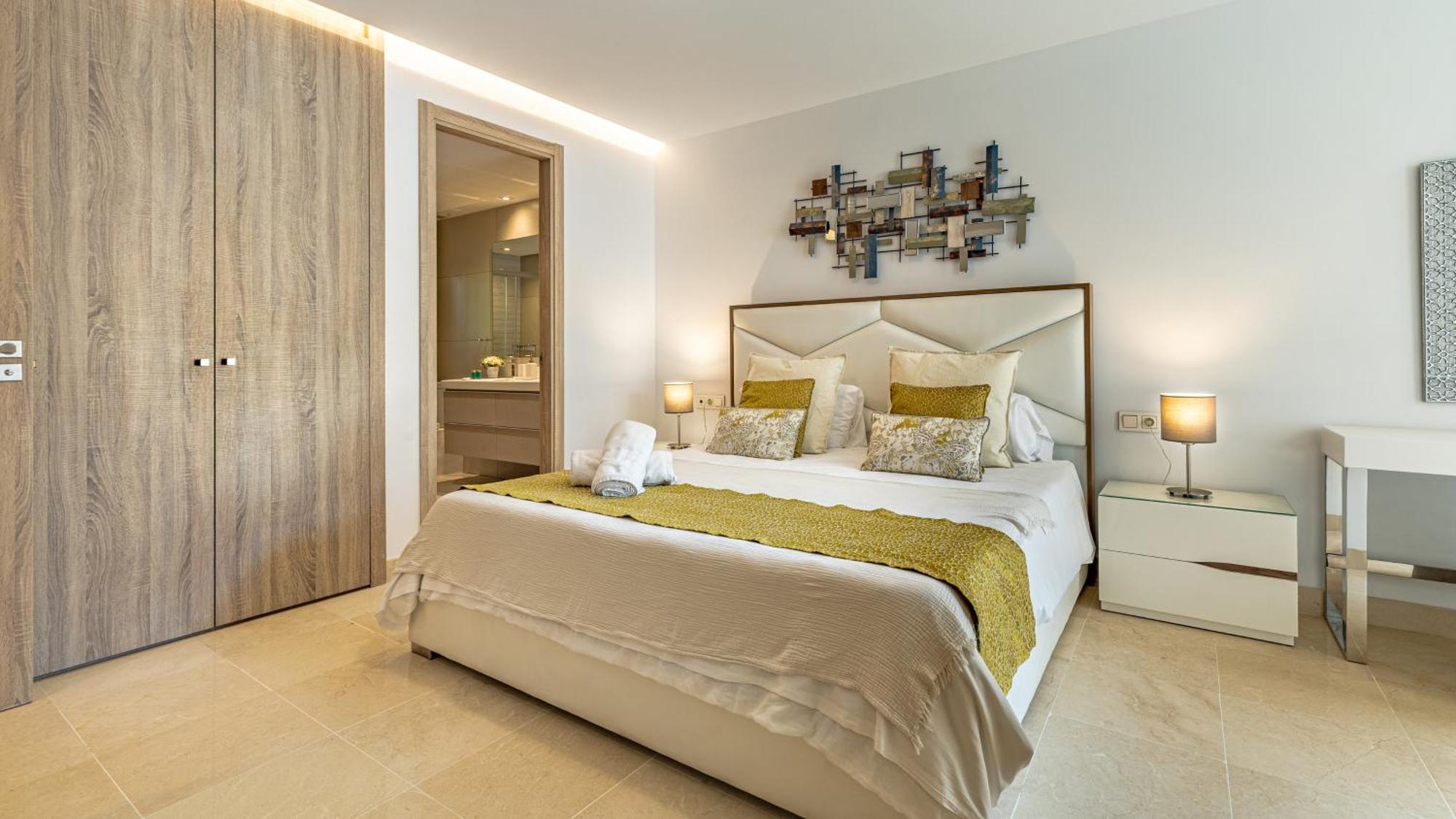Apartemen Vacation I Royal Banus Apartment, Swimming-pool, Minutes From The Marina, The And Luxury Shopping