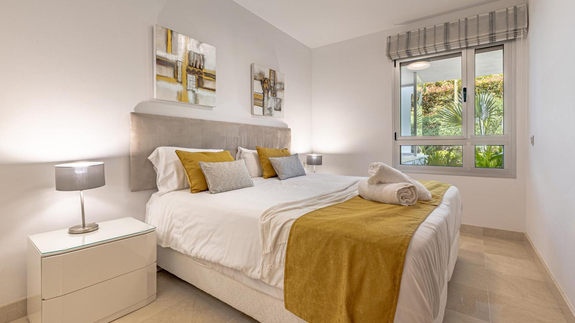 Vacation I Royal Banus Apartment, Swimming-pool, Minutes From The Marina, The And Luxury Shopping Marbella